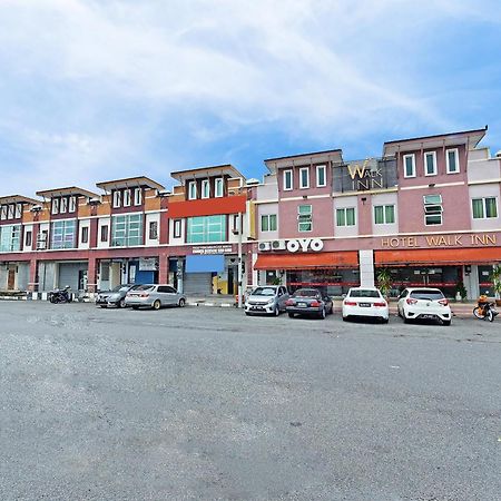 Oyo 582 Hotel Walk Inn Kampong Pasir Puteh  Bagian luar foto