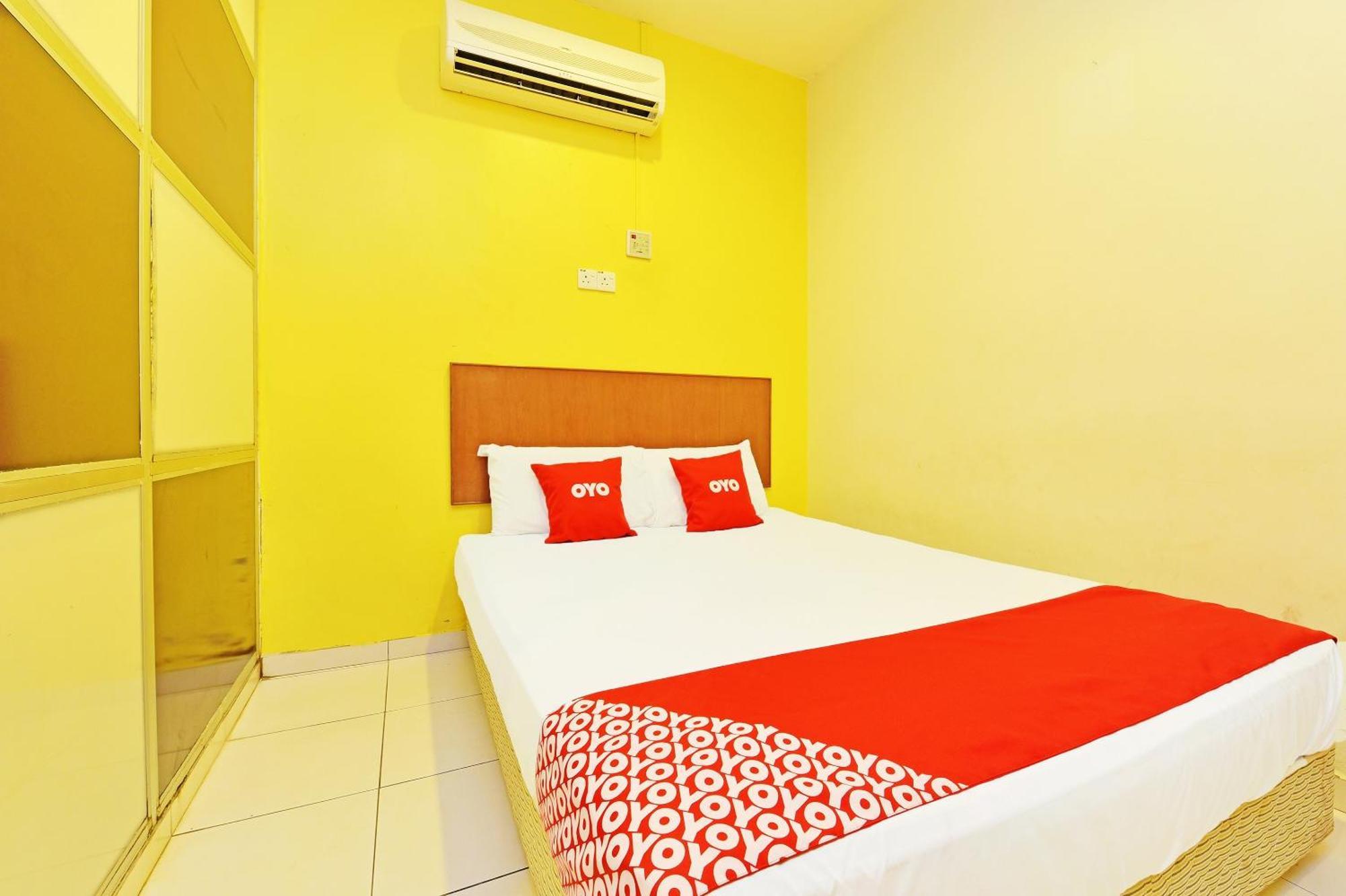 Oyo 582 Hotel Walk Inn Kampong Pasir Puteh  Bagian luar foto