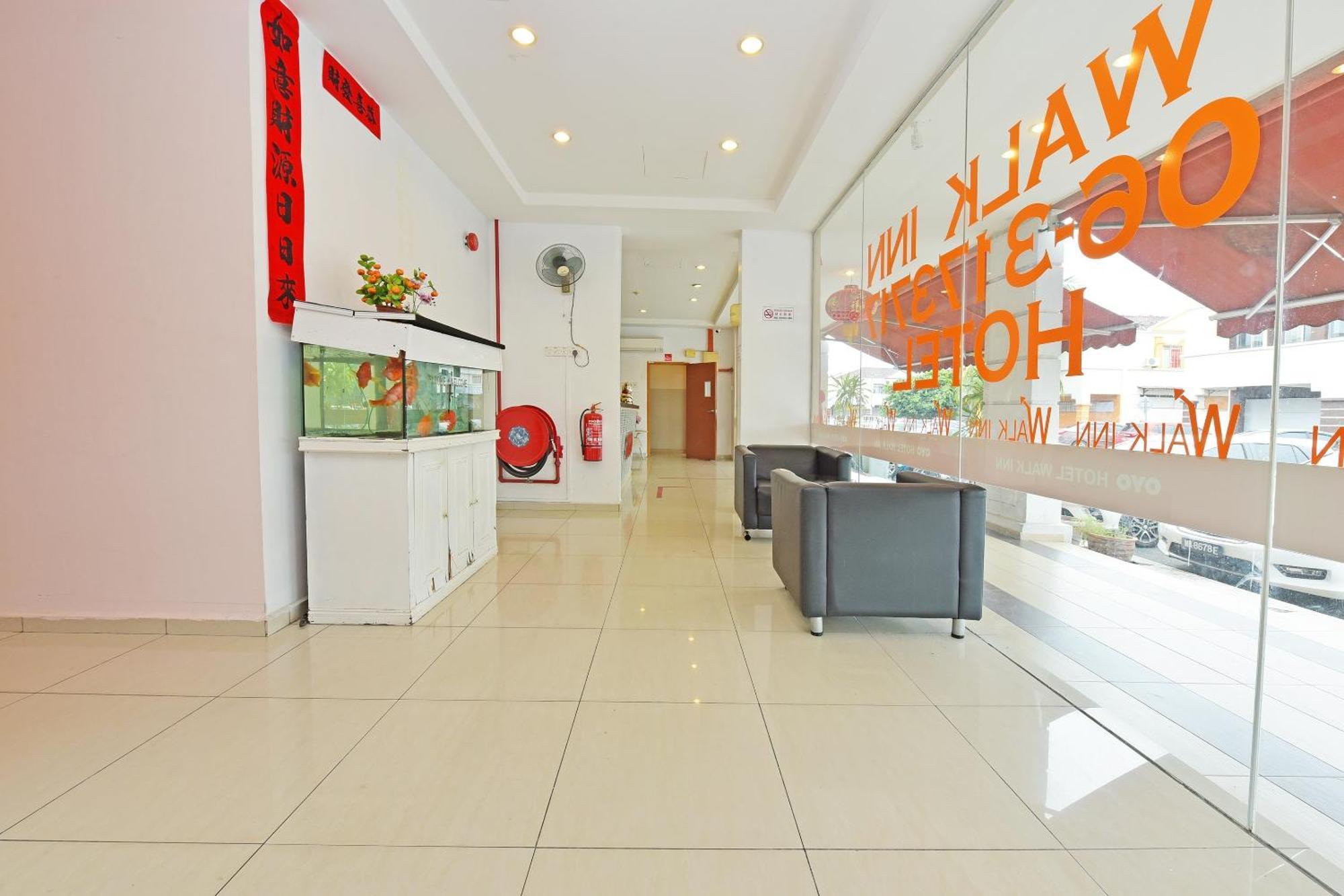 Oyo 582 Hotel Walk Inn Kampong Pasir Puteh  Bagian luar foto